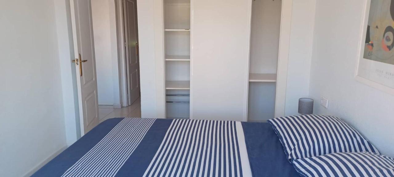 Appartement Climatise Deux Chambres Front De Mer Et Piscine Τορεβιέχα Εξωτερικό φωτογραφία